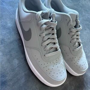 Nike Men's Classic Gray Sneakers